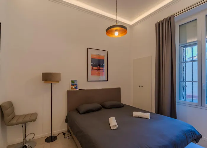 Studio Moderne Proche Suquet